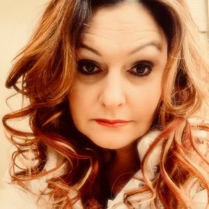 Meet your Posher, Casie